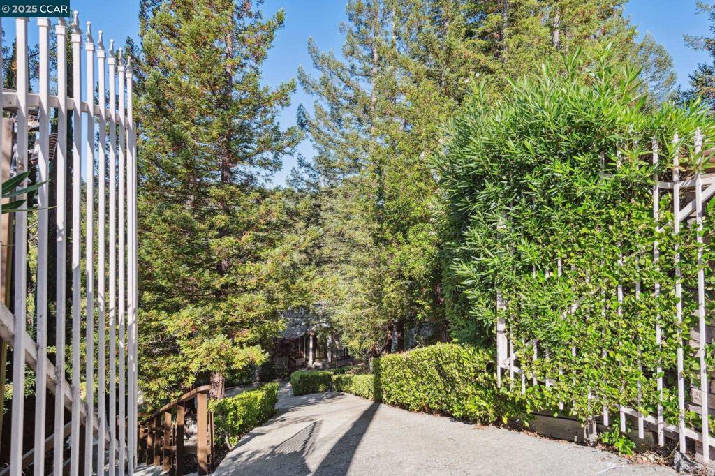 UPPER HAPPY VLY - Residential