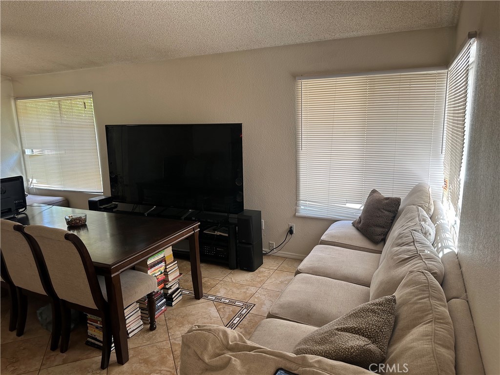 2627 E Avenue Q15