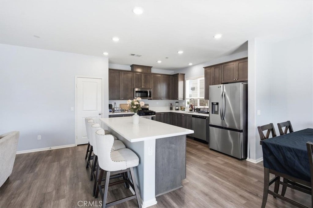 15727 Akron