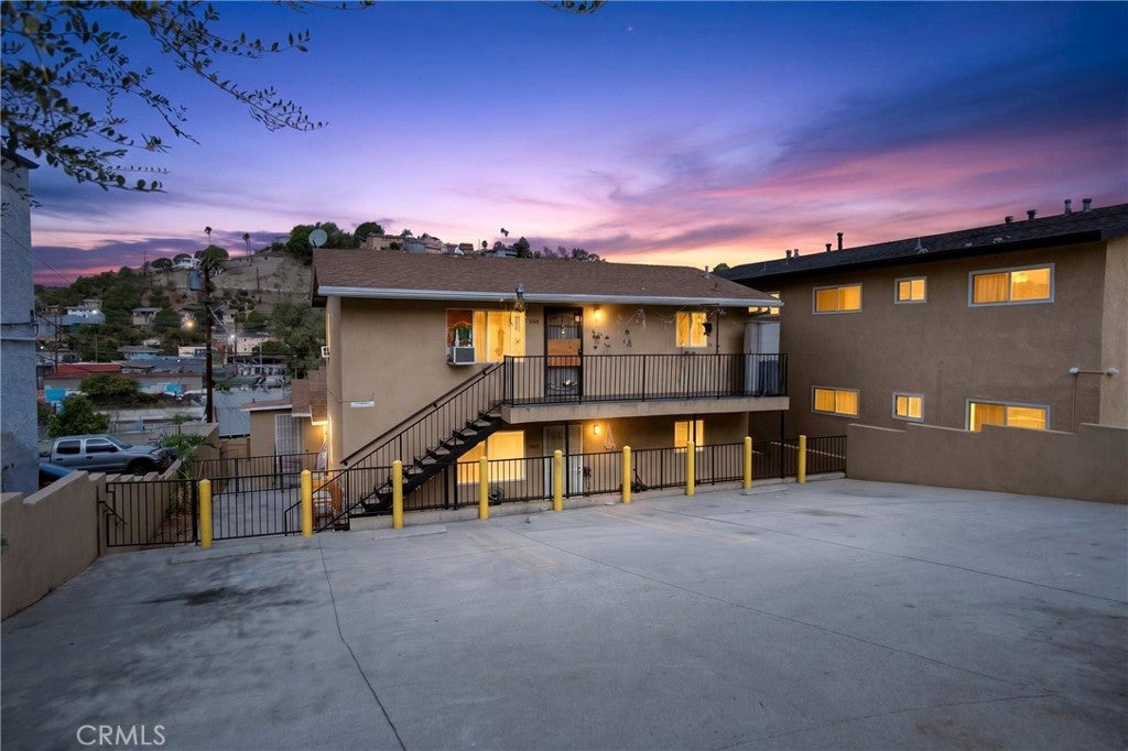 5043 Borland Rd