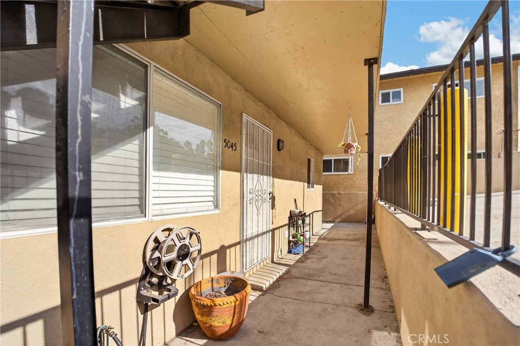5043 Borland Rd
