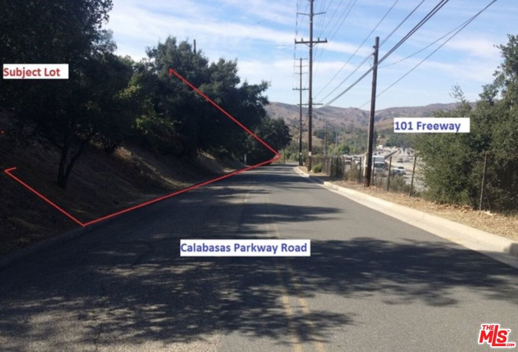 25200 Calabasas Rd