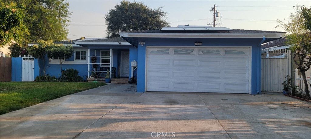1307 E Merona Place