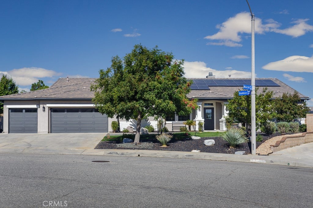 5635 Bobbie Avenue