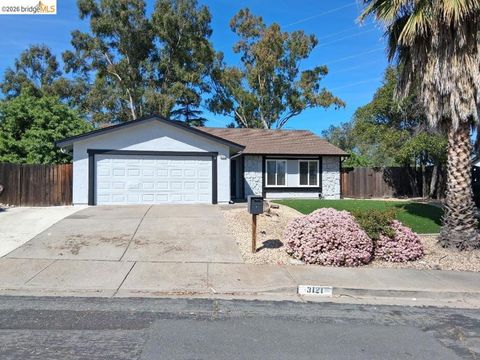 Photo of 3121 Westbourne Dr Dr, Antioch, CA 94509 (MLS # 41132032)