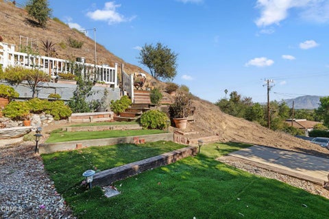 Tiny photo for 845 Mission Drive, Camarillo, CA 93010 (MLS # V1-39365)