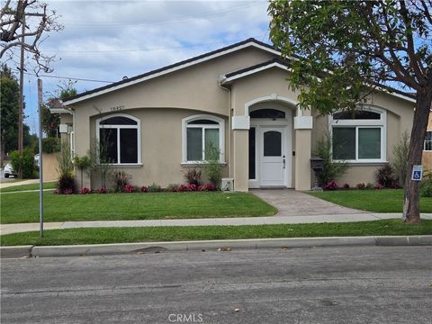 18427 Eriel Avenue Torrance CA 90504
