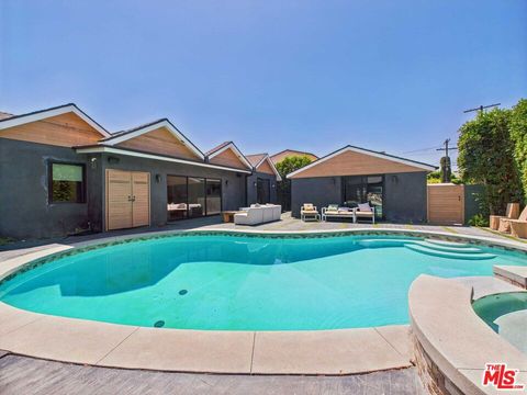 Photo of 5109 Longridge Avenue, Sherman Oaks, CA 91423 (MLS # 25558769)