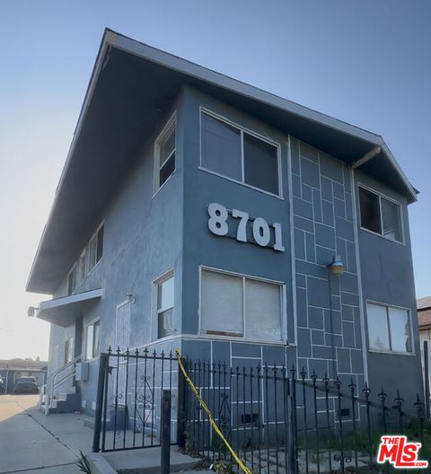 8703 Orchard Avenue Los Angeles CA 90044