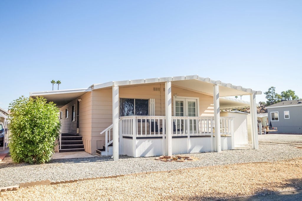 5001 W Florida 448