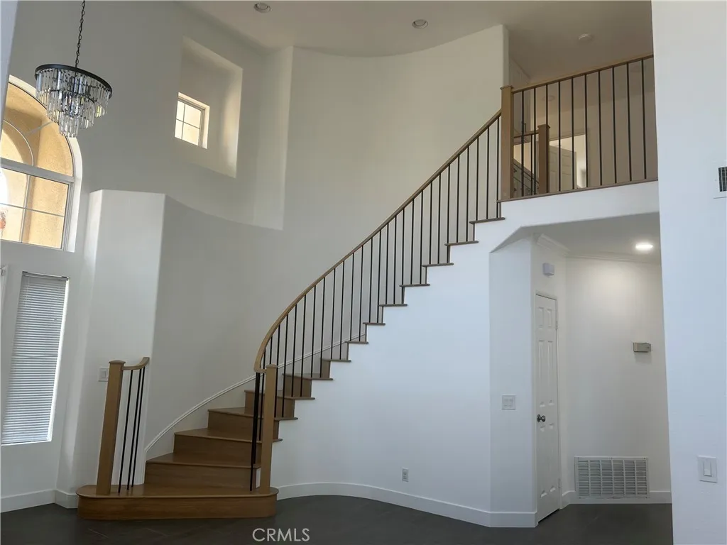 Rancho Santa Margarita, California 92688, United States, 4 Bedrooms Bedrooms, ,3 BathroomsBathrooms,Residential,Pending,111334