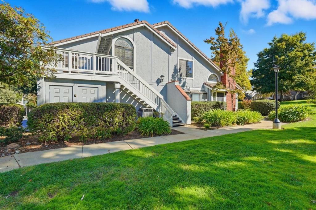 Photo of 2512 Yerba Hills Court, San Jose, CA 95121 (MLS # ML82025696)
