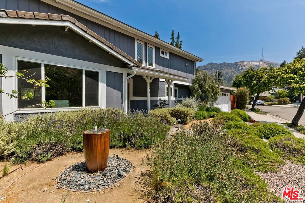 Properties 3 3127 Arrowhead Drive