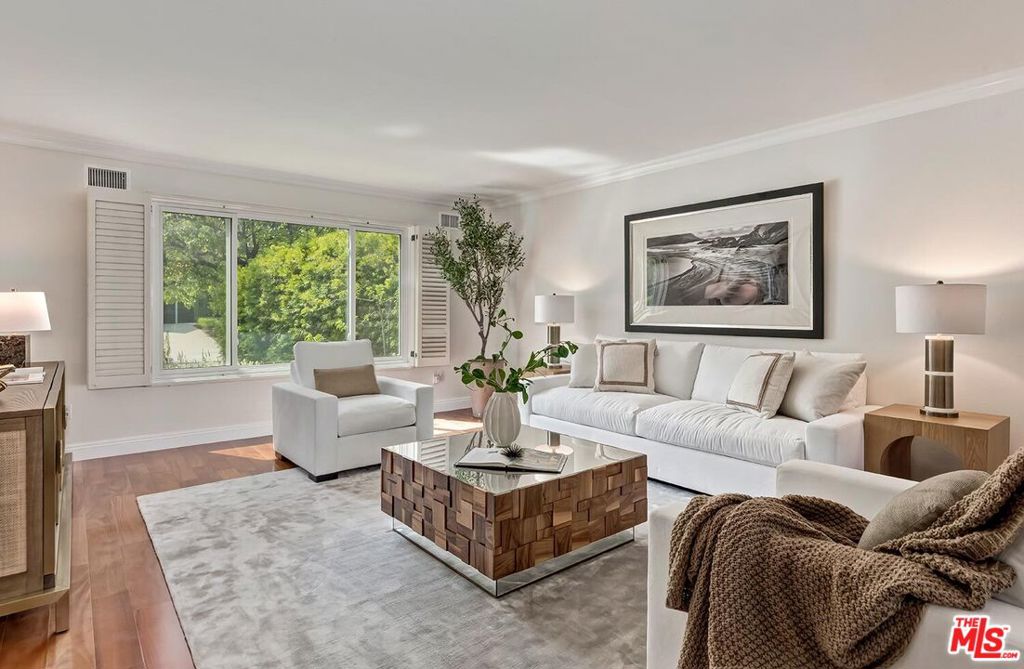 Properties 4 3127 Arrowhead Drive