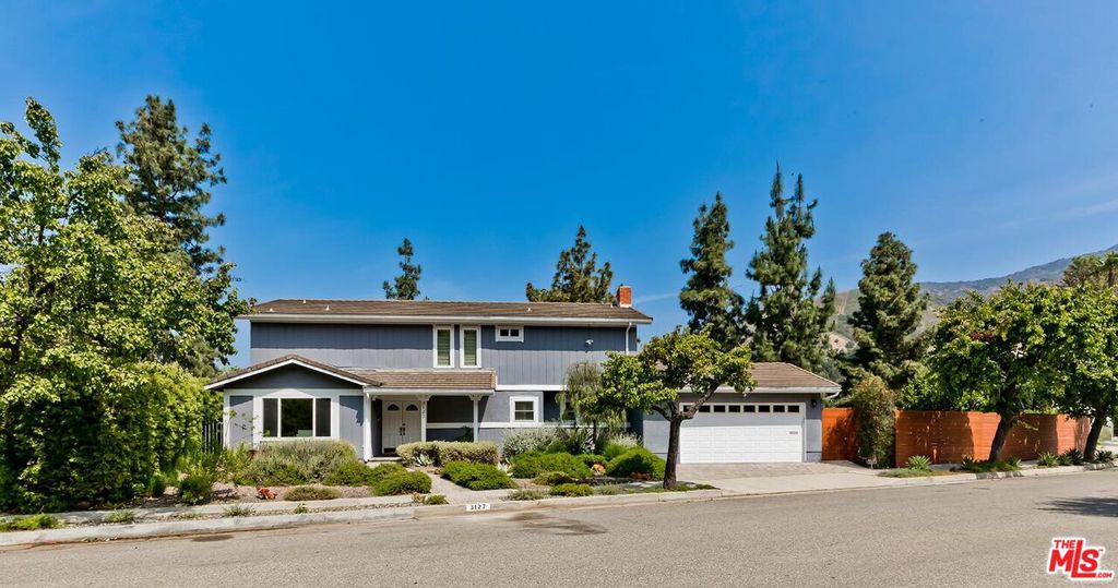 Properties 1 3127 Arrowhead Drive