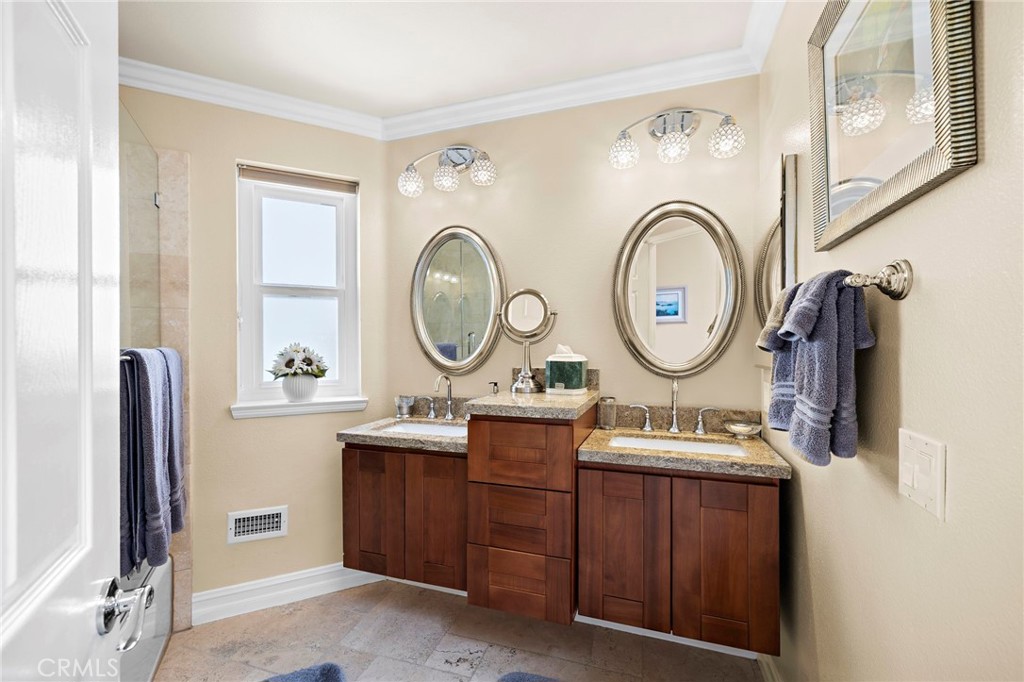 Los Verdes (LSV) - Residential