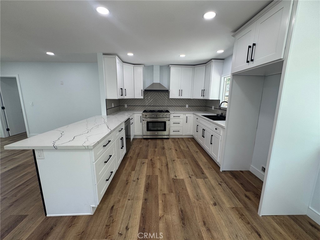 700 Norumbega Drive
