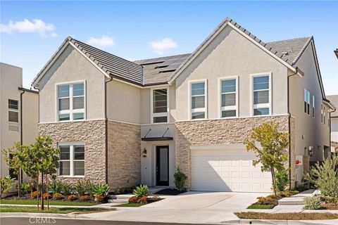 181 Buckeye Lake Forest CA 92630