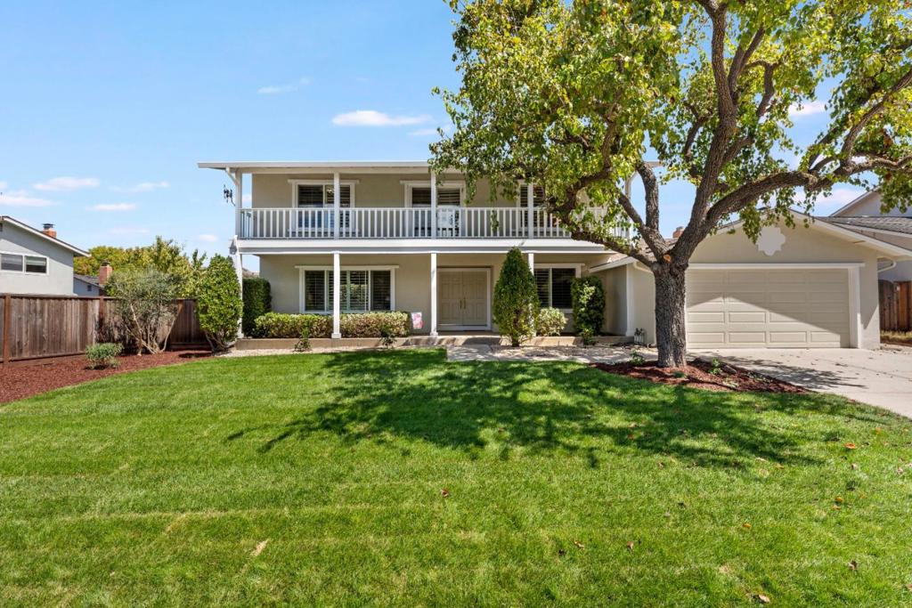 6694 Heathfield Drive