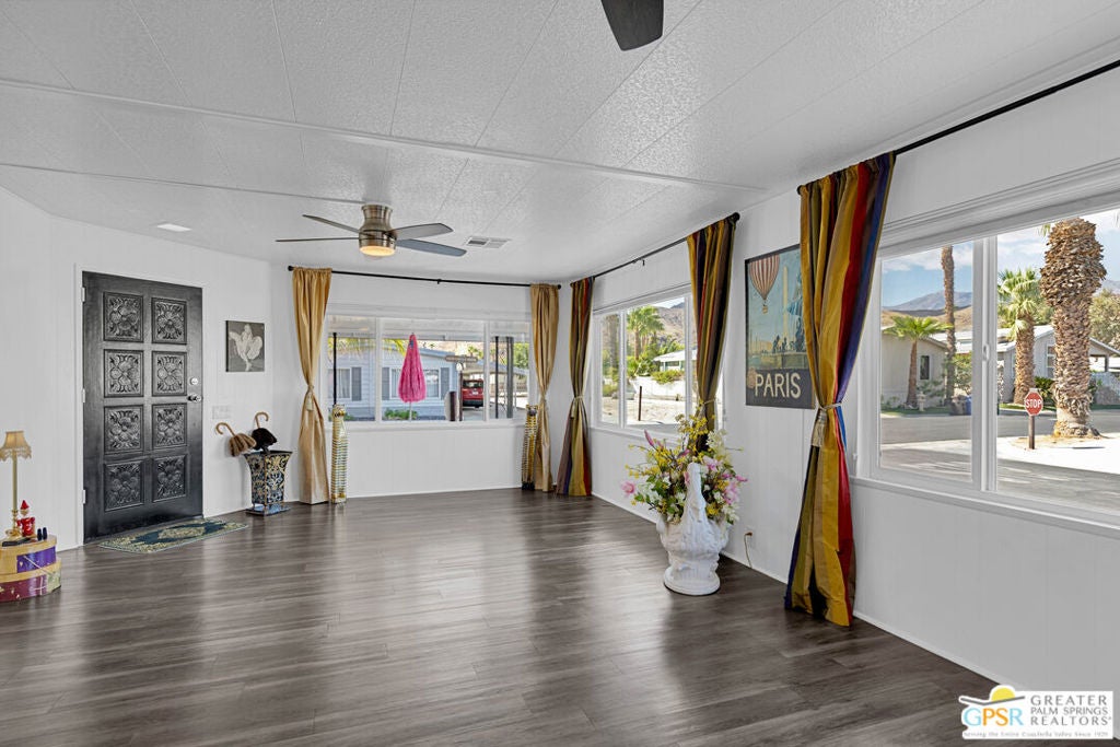 382 Club Circle Drive