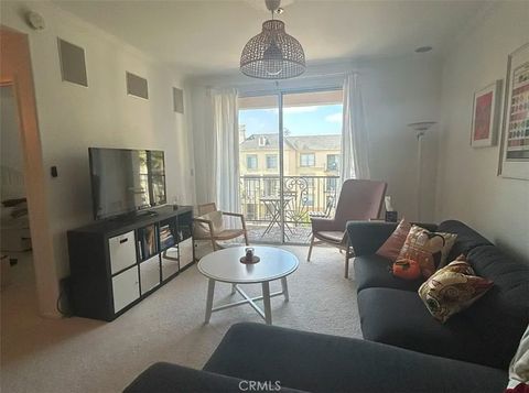 3400 Watermarke Irvine CA 92612