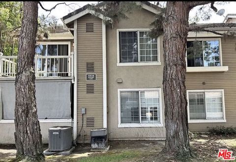 Photo of 3814 Dunford Lane #N, Inglewood, CA 90305 (MLS # 26659583)