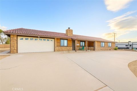8821 Wadi Phelan CA 92392