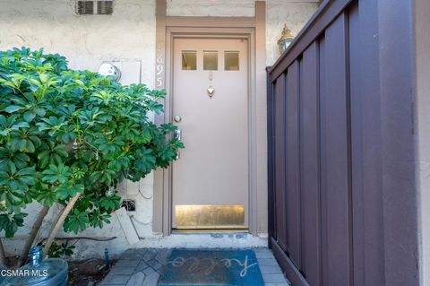 Photo of 28955 Oakpath Drive #B, Agoura Hills, CA 91301 (MLS # 226000735)