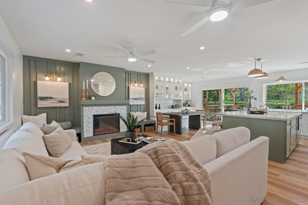 Photo of 1155 Pepper Dr Dr, El Cajon, CA 92021 (MLS # 250044768SD)