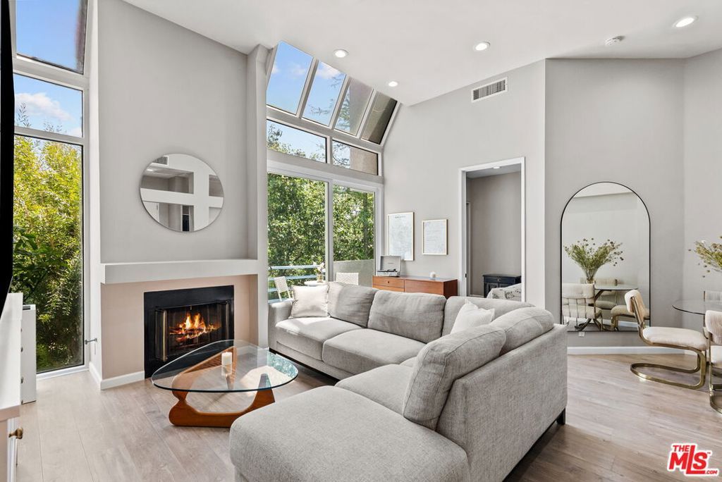 Photo of 5151 Balboa Boulevard #303, Encino, CA 91316 (MLS # 26651219)