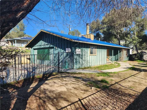 108 Cypress Way, Wofford Heights, CA 93285 - MLS#: PI26000534