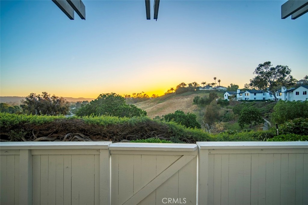 25606 Paseo La Vista