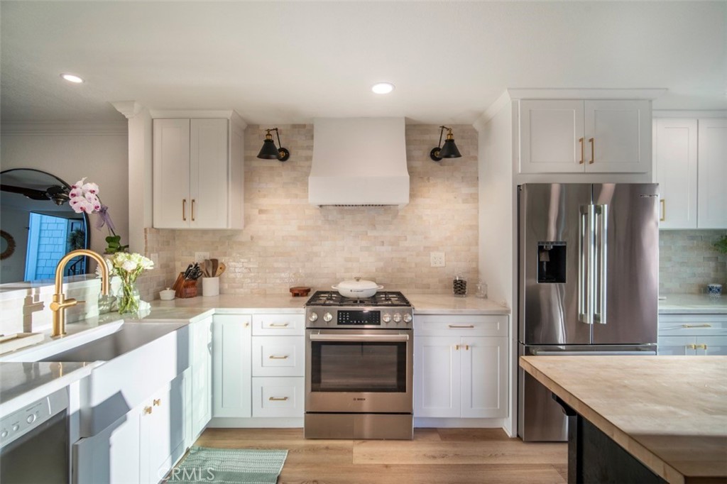 25606 Paseo La Vista