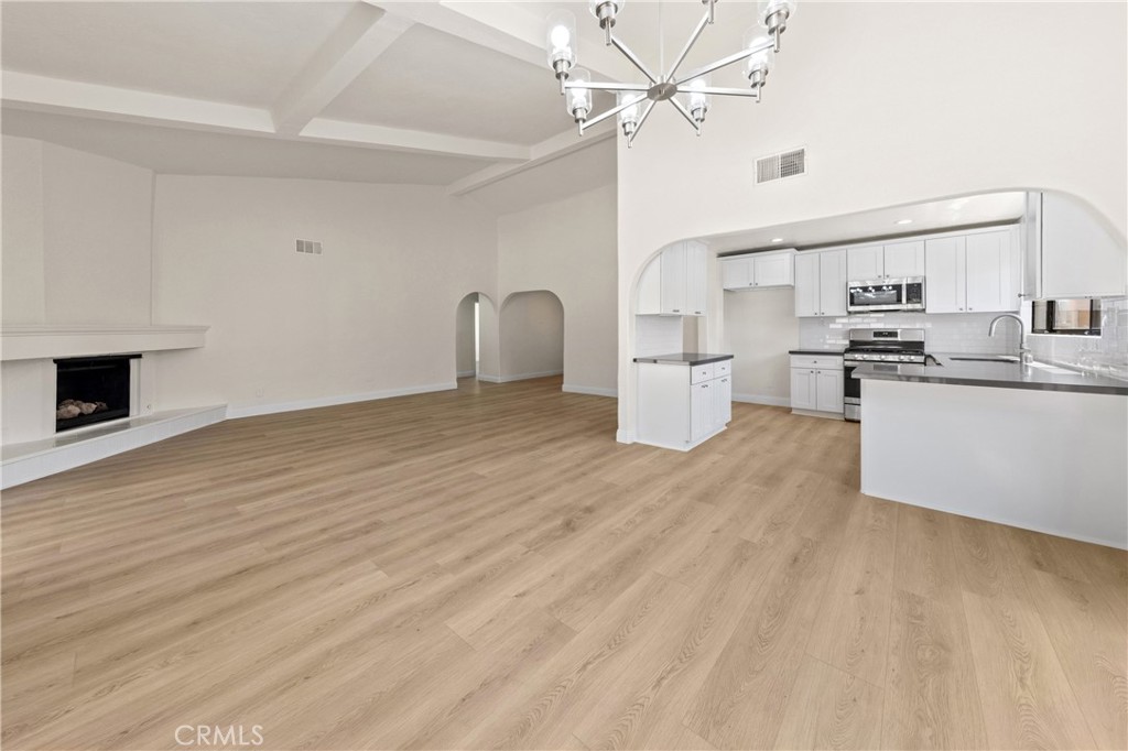 13380 Alta Vista