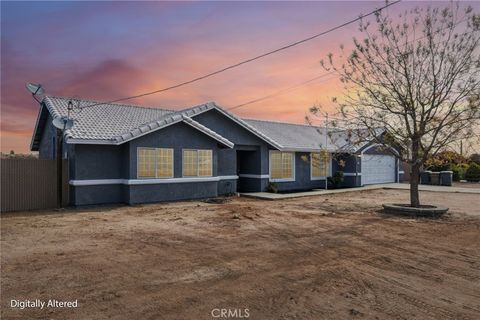 Photo of 14980 Larch Street, Hesperia, CA 92345 (MLS # DW26086833)