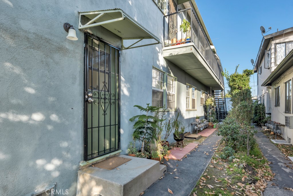 6308 Coldwater Canyon