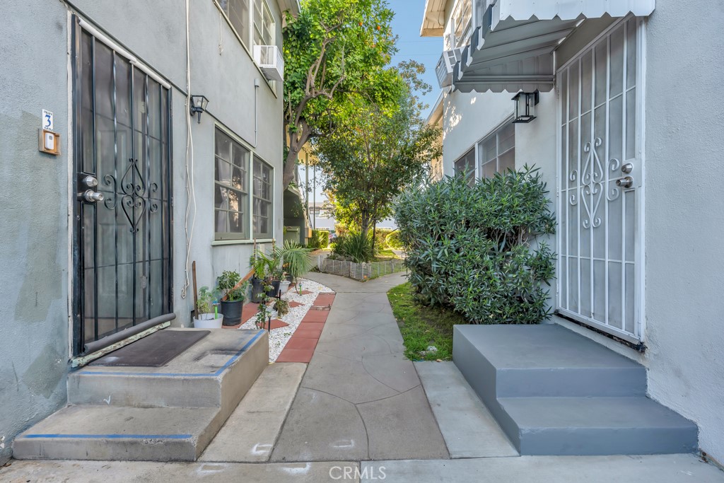 6308 Coldwater Canyon