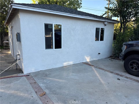 Photo of 8913 Rathburn Avenue, Northridge, CA 91325 (MLS # SR26132281)