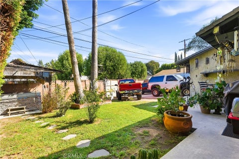 Tiny photo for 23951 Vanowen Street, West Hills, CA 91307 (MLS # SR26200908)