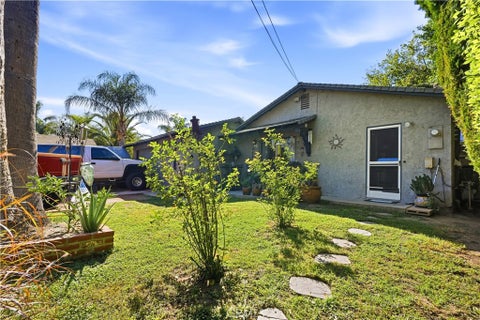 Tiny photo for 23951 Vanowen Street, West Hills, CA 91307 (MLS # SR26200908)