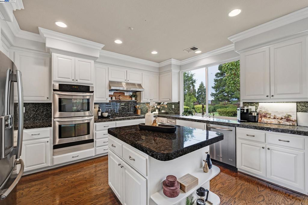 RUBY HILL PREMIA - Residential