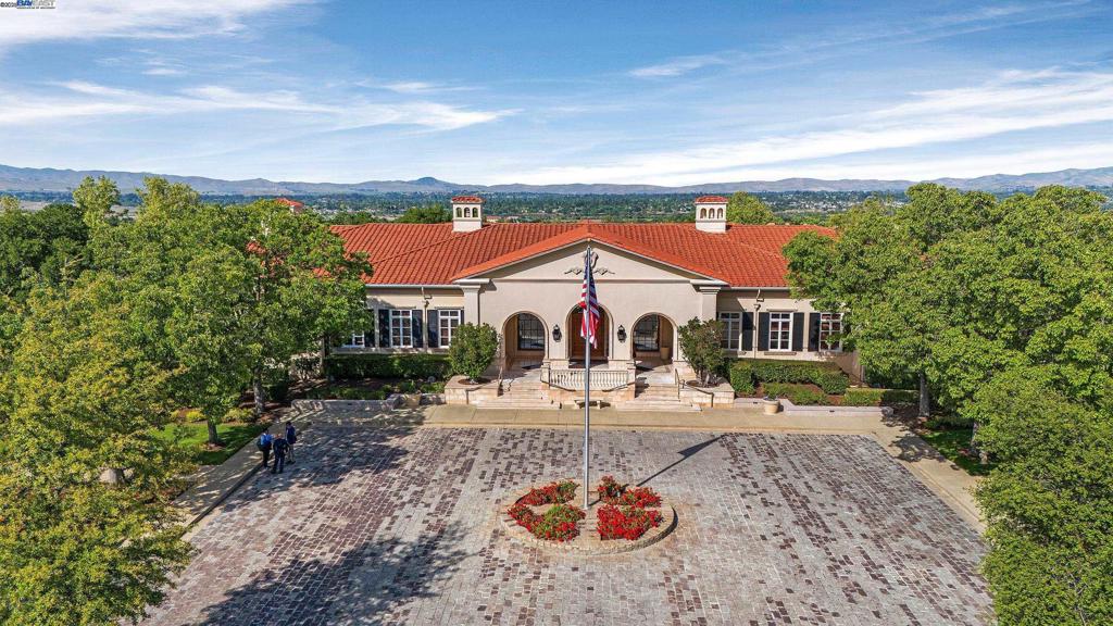 RUBY HILL PREMIA - Residential
