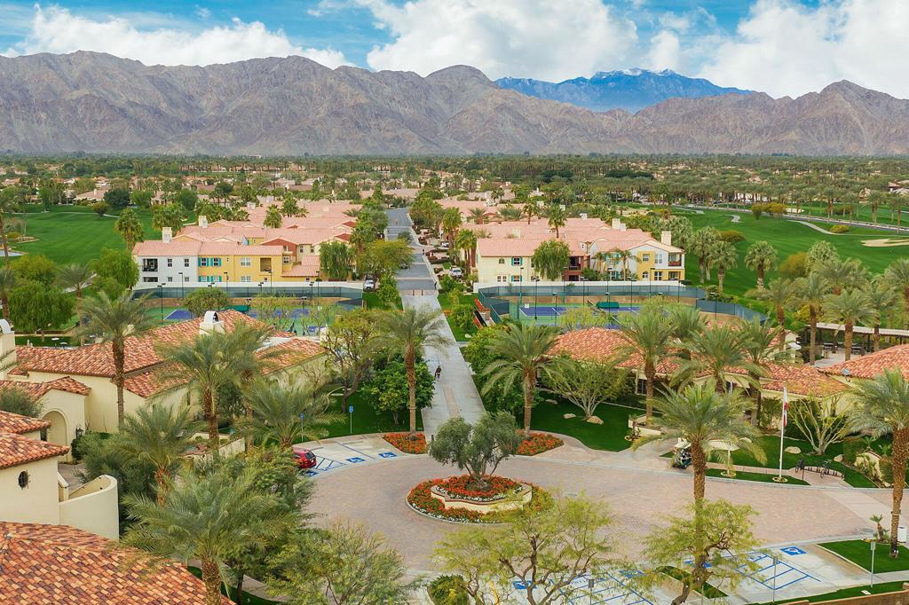 Mountain View CC - Residential