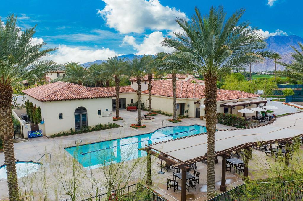 Mountain View CC - Residential