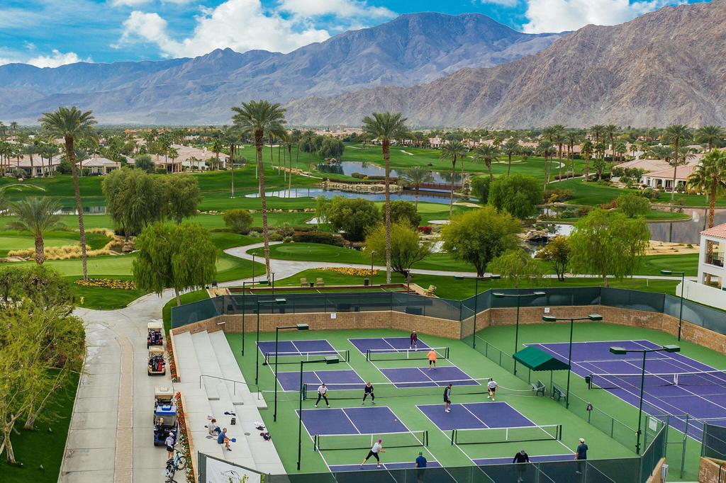 Mountain View CC - Residential