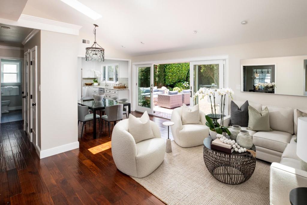 1102 Solana Drive