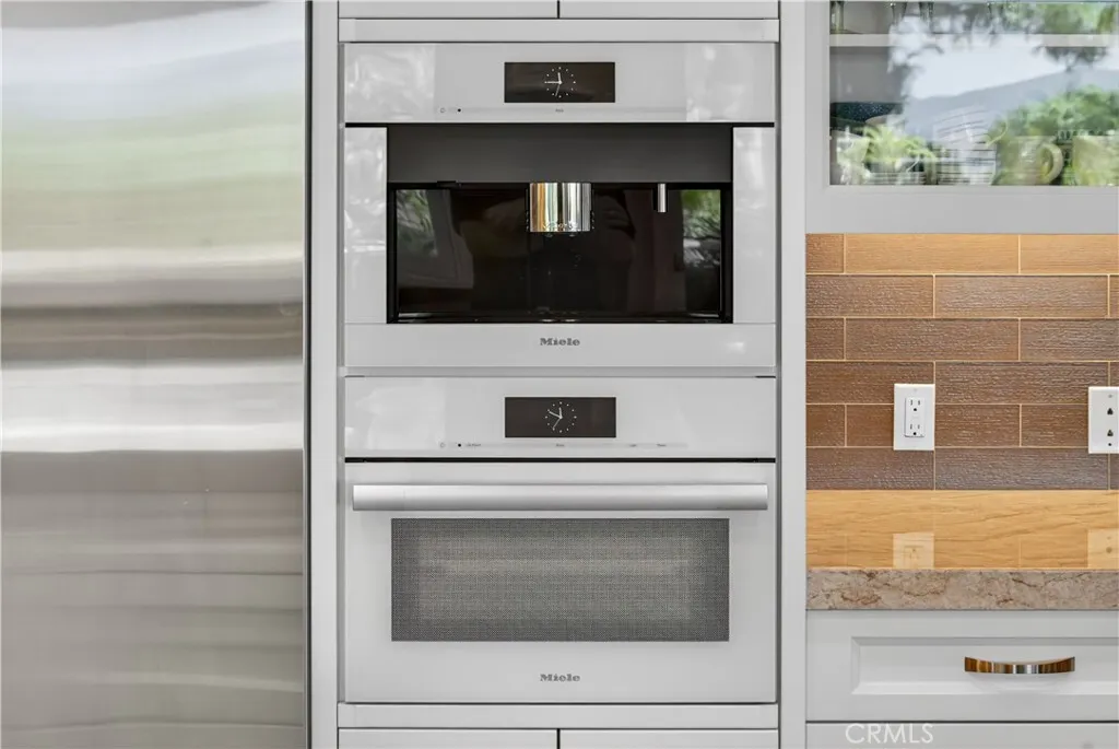 Calabasas, California 91302, United States, 5 Bedrooms Bedrooms, ,5 BathroomsBathrooms,Residential,Active,171966