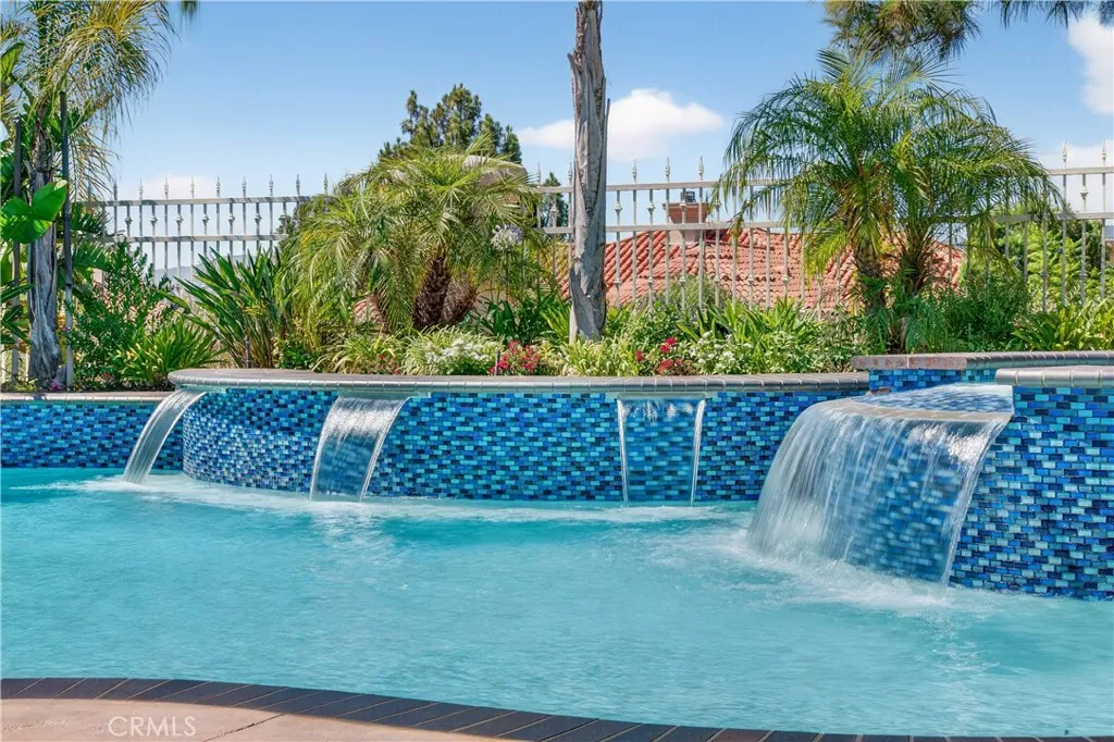 Calabasas, California 91302, United States, 5 Bedrooms Bedrooms, ,5 BathroomsBathrooms,Residential,Active,171966