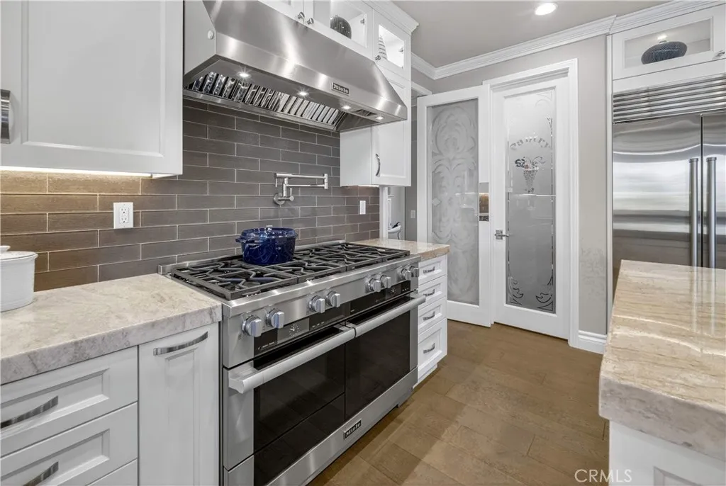 Calabasas, California 91302, United States, 5 Bedrooms Bedrooms, ,5 BathroomsBathrooms,Residential,Active,171966