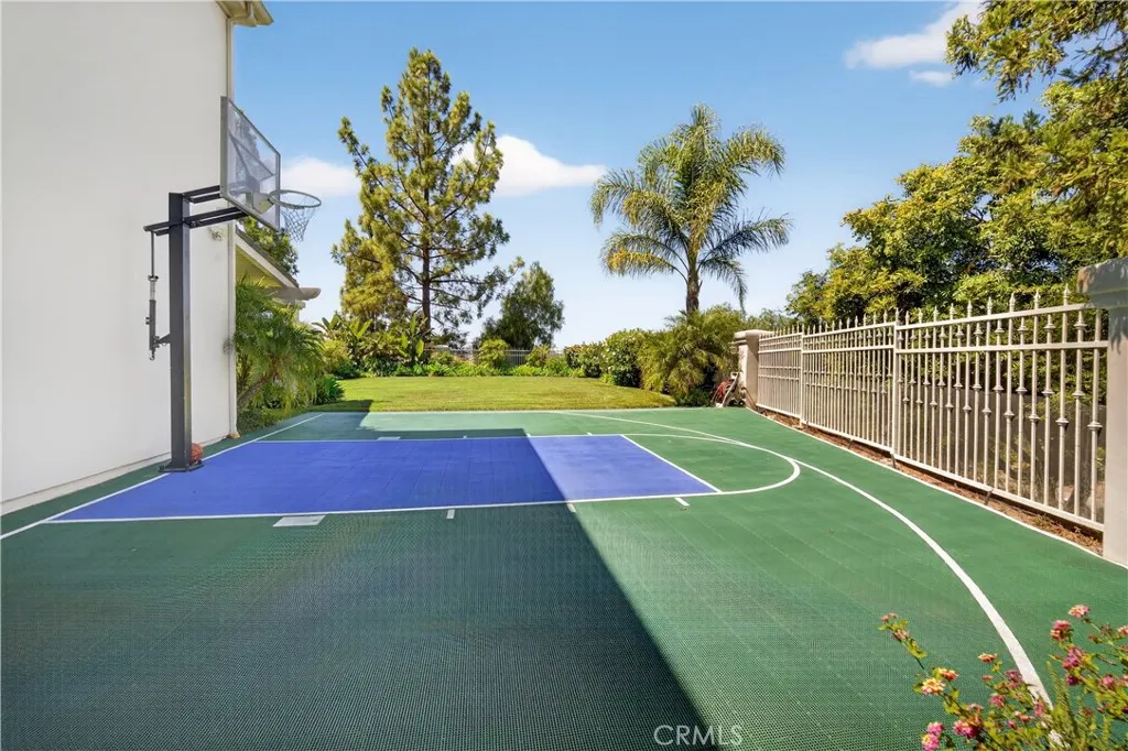 Calabasas, California 91302, United States, 5 Bedrooms Bedrooms, ,5 BathroomsBathrooms,Residential,Active,171966